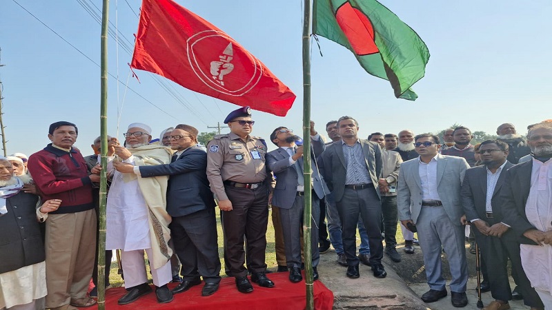 চাঁপাইনবাবগঞ্জে শহীদ বুদ্ধিজীবী দিবসে বীরশ্রেষ্ঠ ক্যাপ্টেন জাহাঙ্গীরের স্মৃতিসৌধে পুস্পার্ঘ অর্পণ